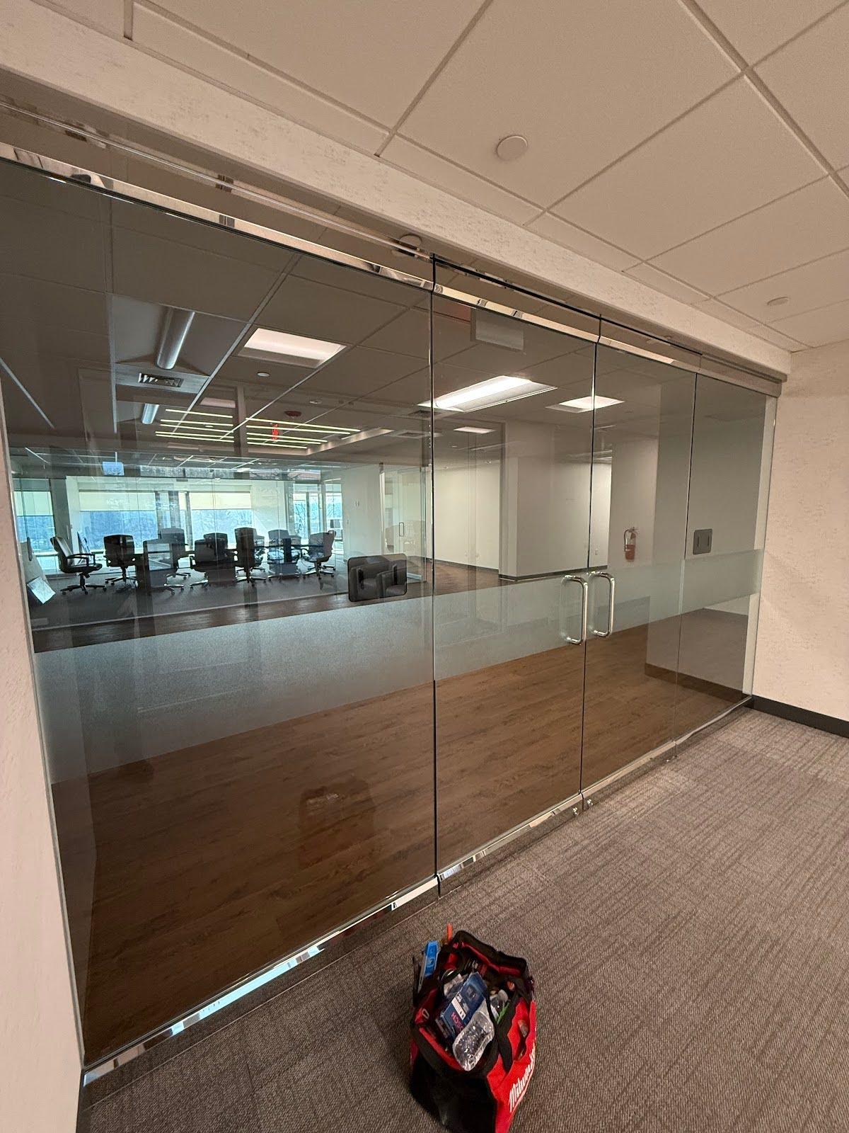 Glass highwall partition installation